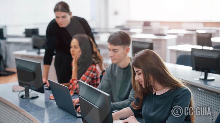 Cursos online ou presenciais: qual a melhor opção para seu aprendizado